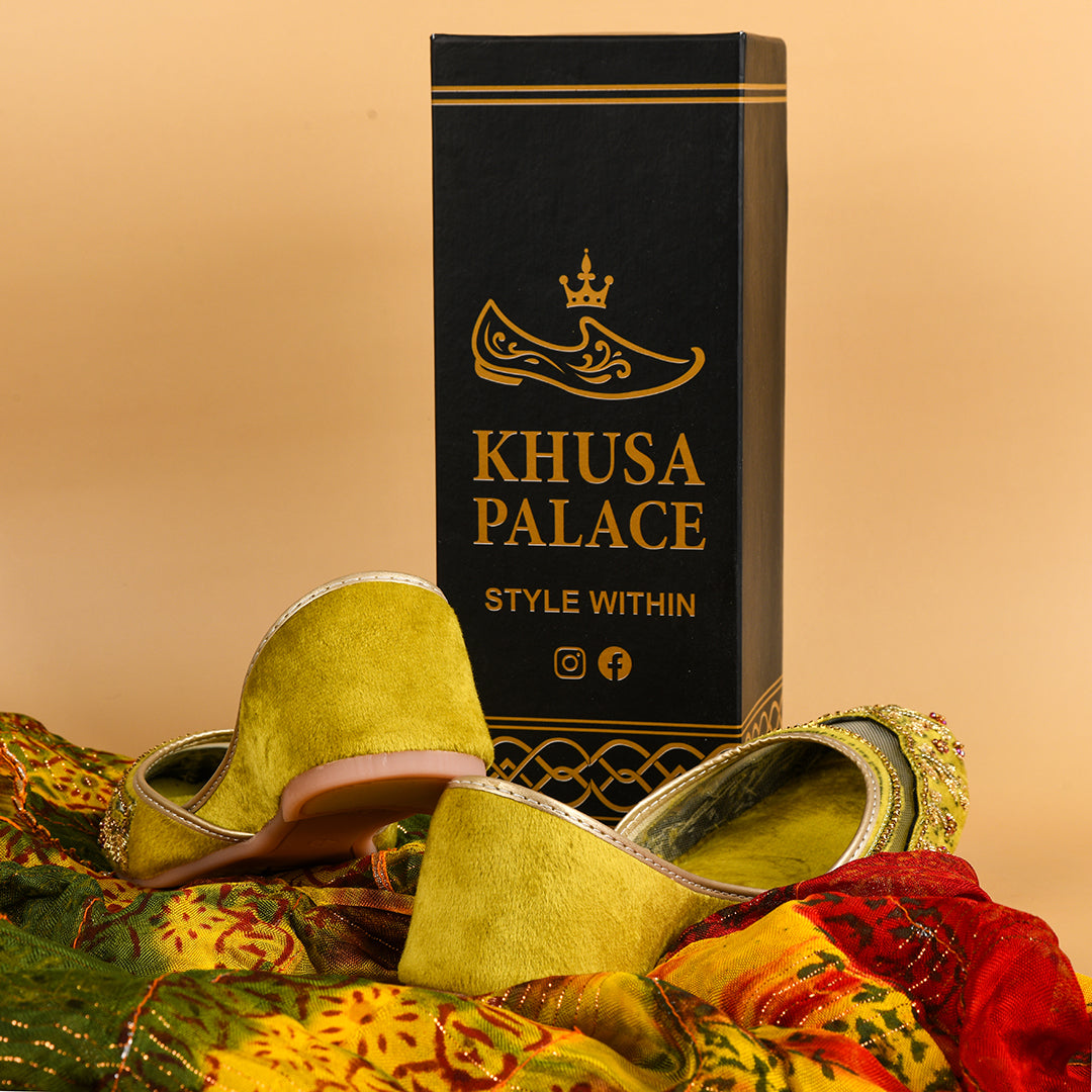 Roohi – Soft Malai Velvet Khusa with Elegant Handcrafted Detailing