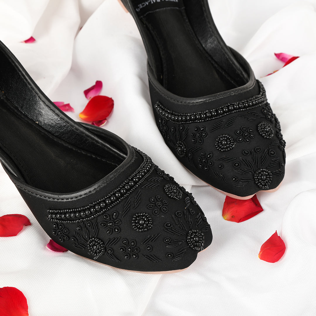 Black Rose Rozz – All-Black Sofa Satin Khusa with Handcrafted Detailing